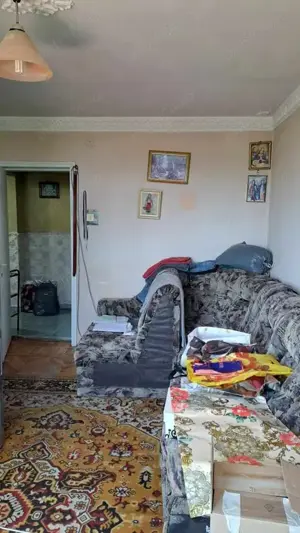 Vand apartament 3 camere