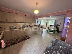 Casa noua 3 camere 300 mp anexe teren liber 1550 mp Margineni - imagine 6