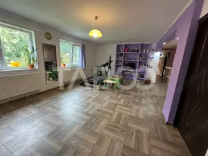 Casa noua 3 camere 300 mp anexe teren liber 1550 mp Margineni - imagine 8