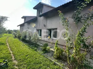 Casa noua 3 camere 300 mp anexe teren liber 1550 mp Margineni - imagine 3