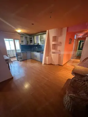 Apartament 3 camere, 70 mp, zona Tolstoi - imagine 3