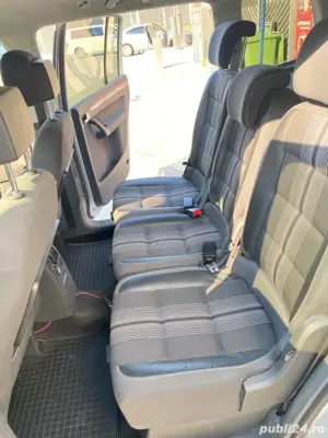 auto volkswagen touran 2.0 TDI - imagine 5