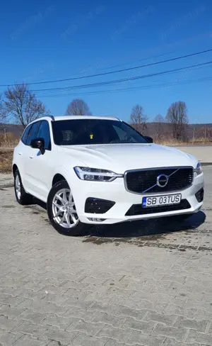 Vând Volvo Xc 60 R AWD  - imagine 2