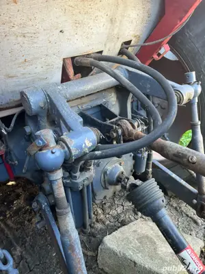 Tractor U650 cu plug - imagine 4