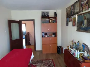 BRASADAS vinde casa in zona TITULESCU cu 5 camere si teren 350mp - imagine 2