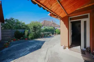 Casă și teren de 1397 mp de vânzare în Ineu, la 18 km de Oradea - imagine 12