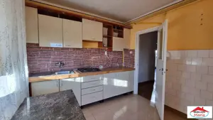 Apartament ultracentral 3 camere cu garaj si beci - imagine 5