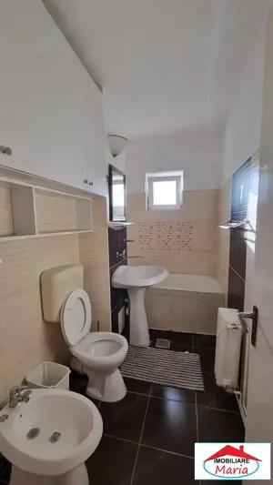 Apartament ultracentral 3 camere cu garaj si beci - imagine 7