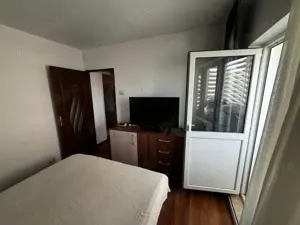 Proprietar vand apartament confort1, dec.-3  camere in zona Lipovei mobilat complet pret105,000 euro - imagine 10