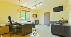 Spațiu de birou cu 4 camere, în zona centrală din Arad   ideal pentru afacerea ta! - imagine 2