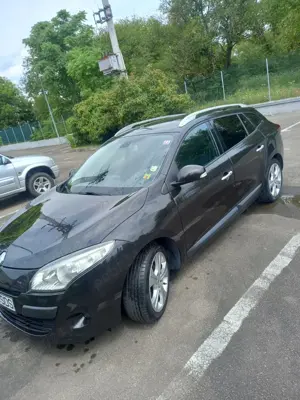Vând Renault Megane 3 1,5 dci 2010. - imagine 4