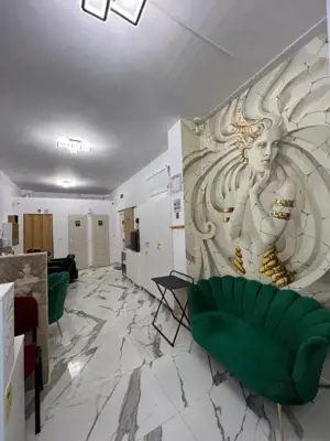 Spatiu comercial cu potential, ideal salon/clinica, 69 mp, 3 parcari, zona Porii 