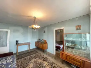 Apartament de vanzare, cu 2 camere, 38 mp, zona Niela