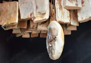 Carcasă de porc Bazna curățit și  tranșat ! - imagine 2