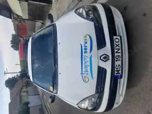 Renault clio sport - imagine 5