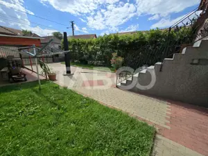 Casa individuala de vanzare teren 457 mp garaj Trei Stejari Sibiu