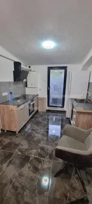 Apartament, 2 camere, 30 mp utili, zona Vivo