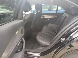 Vand Mercedes E class  - imagine 5 Vand Mercedes E class  - imagine 5