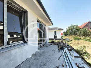 Casa de vanzare cu 4 camere in Oncea, Oradea - imagine 5