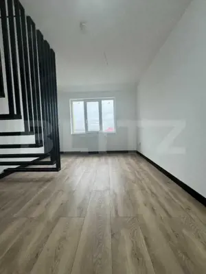 Apartament 3 camere, 73 mp, decomandat zona Dumbrava Nord  - imagine 2