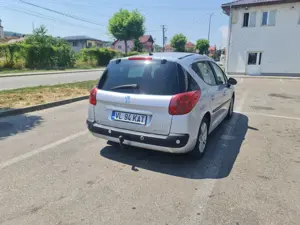 Peugeot 207 SW 1.6hdi - imagine 5