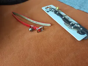 Accesorii pentru pisica, culcus moale, casuta, zgarda cu clopotel (buc=2), Jucarie cu etaj pentru zg - imagine 5 Accesorii pentru pisica, culcus moale, casuta, zgarda cu clopotel (buc=2), Jucarie cu etaj pentru zg - imagine 5