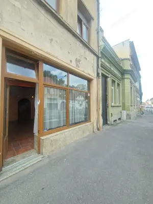 Spațiu comercial de închiriat, Str. Lunga, Brașov – vizibilitate excelenta - imagine 10