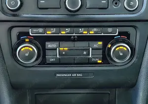 Volkswagen GOLF 6   1.6 TDI   105 C.P.   2012   EURO 5 - imagine 9