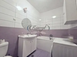 Apartament la cheie, la etaj intermediar, in zona linistita, in Floresti - imagine 9