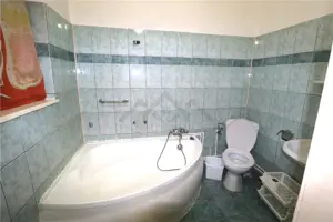 Apartament 3 camere  , centrala proprie , Central - imagine 8