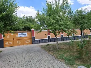 Casa  4 camere  Strada V.Lucaciu colt  cu I.L. Caragiale in Nădlac - imagine 3