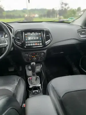 Vand Jeep Compass 2017 - imagine 6