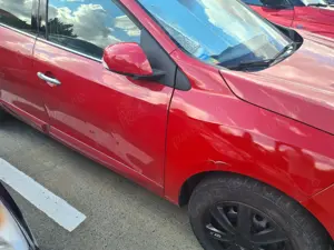 Renault Fluence Privilege 1,6 16V 110 CP Euro 5 - imagine 3