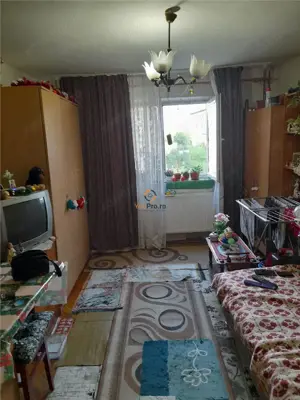 Garsoniera Etaj 2 zona Buziasului - imagine 2