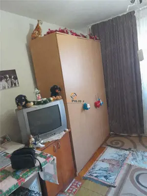 Garsoniera Etaj 2 zona Buziasului - imagine 8