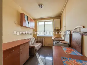 Ap. 2 camere in Deva, zona Iuliu Maniu, suprafata utila 45 mp, semidecomandat, etaj 3