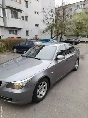 proprietar vând autoturism marca BMW E60 520d