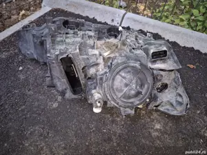 Far stanga Bmw F30 crapat - imagine 2