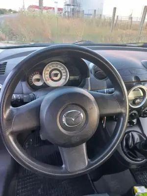 Mazda 2 1.4 2009 - imagine 9 Mazda 2 1.4 2009 - imagine 9