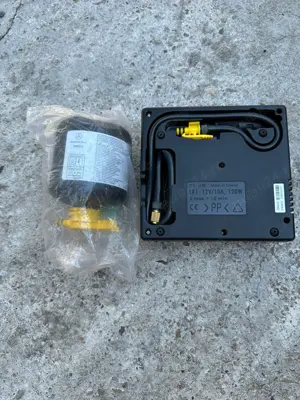 Kit pană original Mercedes-Benz (compresor + soluție), stare excelentă - imagine 2