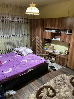 Apartament cu 1 camera, decomandat,parter inalt,zona Kiriac - imagine 2 Apartament cu 1 camera, decomandat,parter inalt,zona Kiriac - imagine 2