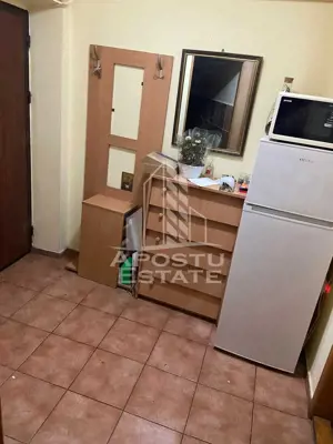 Apartament cu 1 camera, decomandat,parter inalt,zona Kiriac