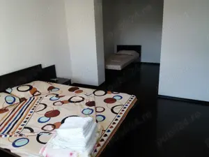 PF vand Apartament duplex 7 camere 4 bai Mamaia Nord centru + curte 300m de plaja - imagine 7