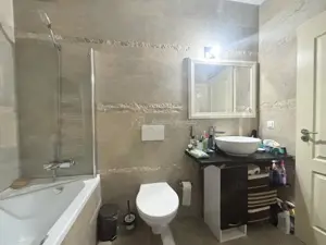 Refugiu urban cu personalitate – Casa cu mansarda si crama amenajata -  zona centrala - imagine 12 Refugiu urban cu personalitate – Casa cu mansarda si crama amenajata -  zona centrala - imagine 12