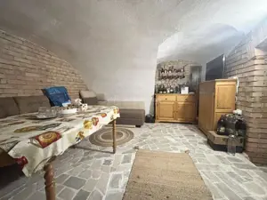 Refugiu urban cu personalitate – Casa cu mansarda si crama amenajata -  zona centrala - imagine 17 Refugiu urban cu personalitate – Casa cu mansarda si crama amenajata -  zona centrala - imagine 17