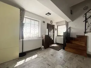 Refugiu urban cu personalitate – Casa cu mansarda si crama amenajata -  zona centrala - imagine 10 Refugiu urban cu personalitate – Casa cu mansarda si crama amenajata -  zona centrala - imagine 10