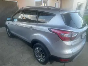Vand auto Ford Kuga, din 2018,105.000km,cutie manuala. - imagine 4