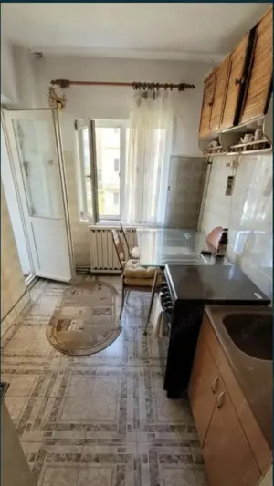 Avantajos ! Apt.3 cam conf.1 decomandat bloc de 4 etaje - imagine 3