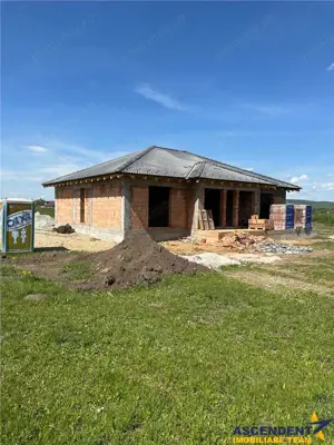 Casa la rosu in localitatea Bod, la 15 minute de Brasov, DJ 112A - imagine 10