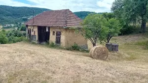 Se vinde casă bătrânească în zonă de munte - imagine 7